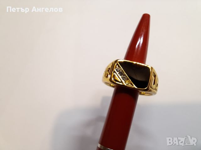 Уникален позлатен пръстен с черен камък и цирконий, снимка 3 - Пръстени - 45449531