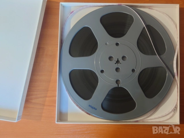 Магнетофонна ролка с лента и кутия /лента за магнетофон/ 26 см, снимка 4 - Аудиосистеми - 53126779