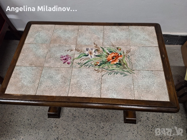 Винтидж маса за всекидневна с плочки, снимка 2 - Маси - 51619026