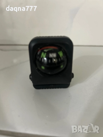 Преносим компас с лепенка за табло, черен немски, снимка 5 - Аксесоари и консумативи - 52059726