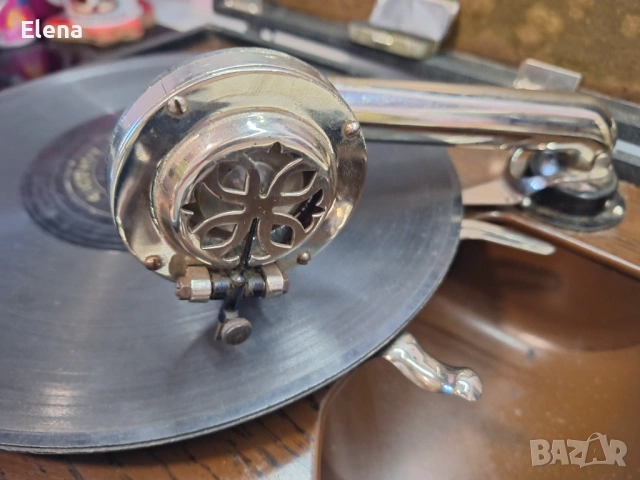 Ретро преносим грамофон с куфарче , снимка 6 - Грамофони - 53709624