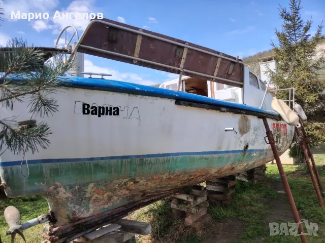 Продава се моторна лодка - Идеален проект! (Бивша спасителна лодка), снимка 2 - Воден транспорт - 49857269