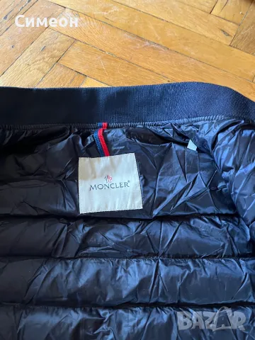 Яке Moncler, снимка 5 - Детски якета и елеци - 49234491