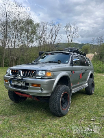 Mitsubishi pajero sport 3.0 v6 ръчка, снимка 3 - Автомобили и джипове - 53304003