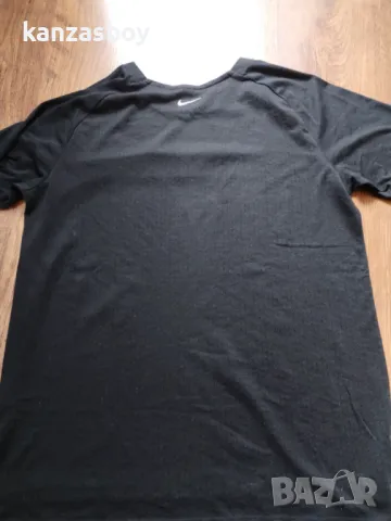 Nike - страхотна дамска тениска М, снимка 5 - Тениски - 50367176