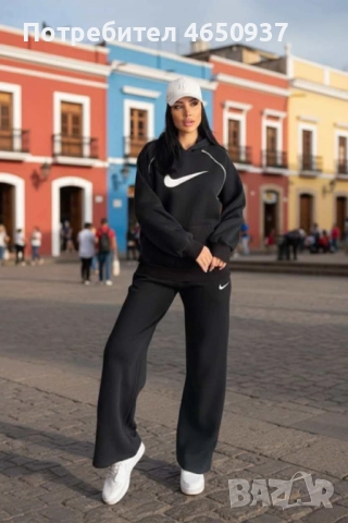 Дамски спортен екип 