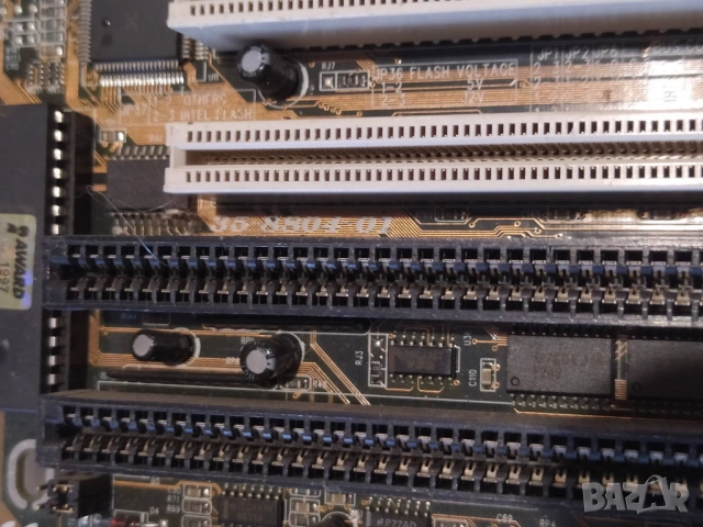 Ретро АТ Платка soket 7 с процесор IBM 6X86, снимка 2 - Дънни платки - 51934132