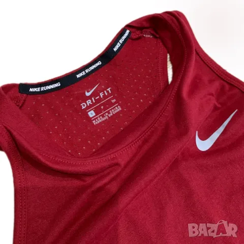 Оригинален дамски потник Nike Activewear | S размер, снимка 2 - Потници - 46841989