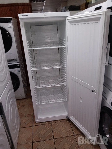 Професионален голям хладилник охладител Liebherr с 2 години гаранция!, снимка 5 - Хладилници - 53039936