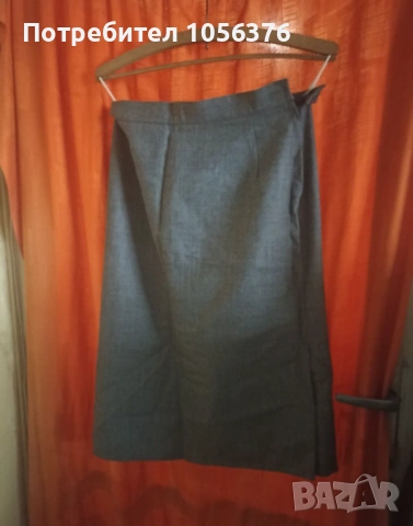 Продавам дамски поли.