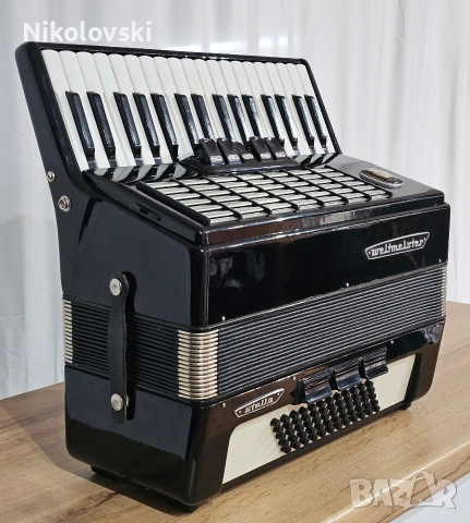 Акордеон Weltmeister Stella НОВ, снимка 3 - Акордеони - 53162897
