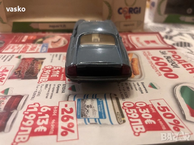 Английско Корги 1:43 Jaguar XJS, снимка 6 - Колекции - 53250333