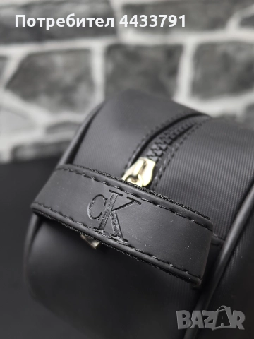 Calvin Klein чанта тип несесер , снимка 3 - Чанти - 52830816