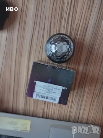 Продавам лед нощна лампа, снимка 2 - Настолни лампи - 49322678