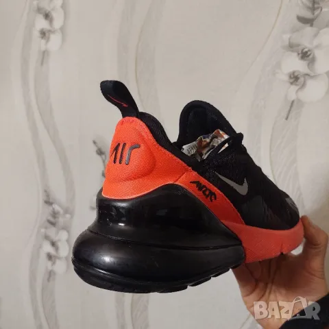 оригинални маратонки Nike Air Max 270  номер 42-42,5, снимка 13 - Маратонки - 47473369