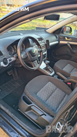 Skoda Octavia 2.0 tdi automat, снимка 4 - Автомобили и джипове - 54211429