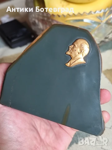 Винтидж сувенир "Ленин", Миниатюрен настолен паметник, Естествен камък , снимка 3 - Антикварни и старинни предмети - 50746138