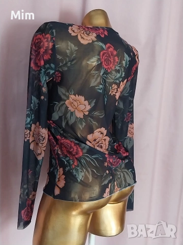 S Черна блуза с дълъг ръкав на големи рози от еластичен прозрачен тюл , снимка 3 - Блузи с дълъг ръкав и пуловери - 54162421