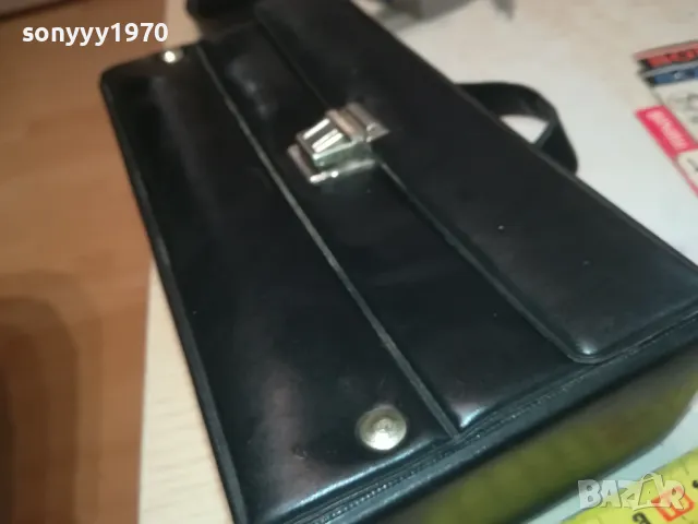 ОРИГИНАЛНА КОЖЕНА ЧАНТА ЗА 10 АУДИОКАСЕТИ 2404251025, снимка 3 - Аудио касети - 50016844