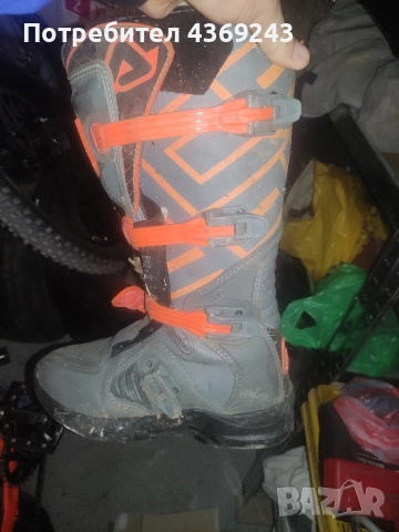 Каска с Ботуши Acerbic , снимка 9 - Аксесоари и консумативи - 52593907