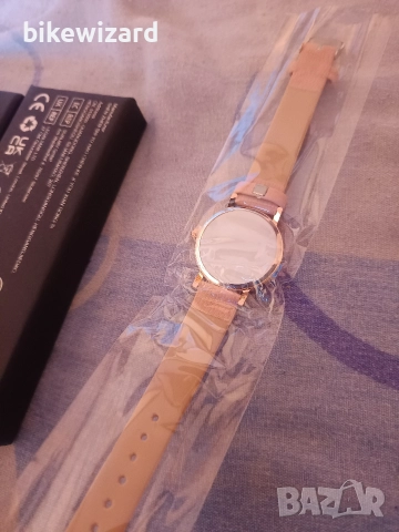 OFFCUP Дамски аналогов кварцов часовник с кожена каишка – бял 39 мм НОВ, снимка 3 - Дамски - 52946702