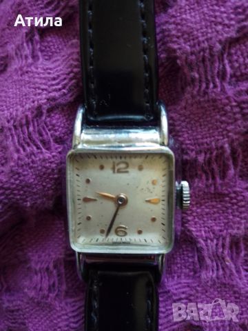 швейцарски дамски часовник, снимка 1 - Дамски - 45912684