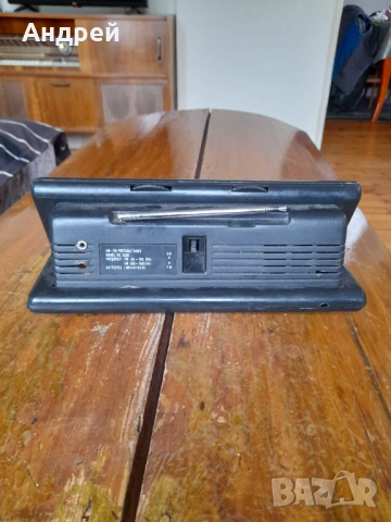 Старо радио,радиоприемник International #3, снимка 3 - Антикварни и старинни предмети - 53487351