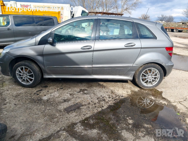 Продавам мерцедес  B 200 турбо бензин, снимка 2 - Части - 53532328