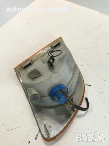 Мигач за предна лява страна за Mercedes W638 Vito (1997-2002) , снимка 2 - Части - 53861372