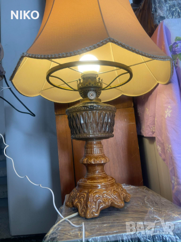 Стара нощна лампа от месинг и порцелан, снимка 9 - Антикварни и старинни предмети - 44959585