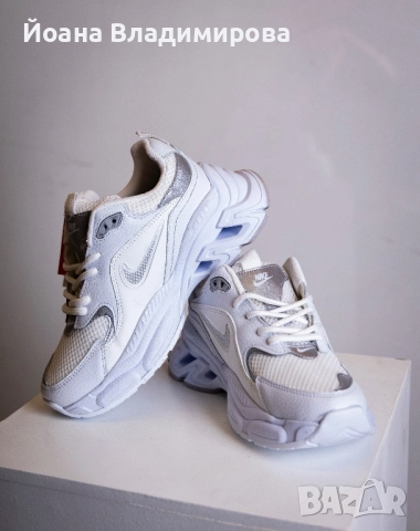 Дамски маратонки Nike, снимка 1