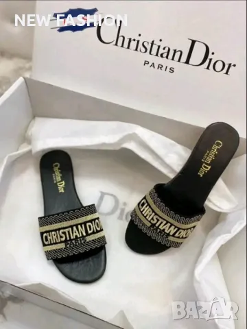 Дамски Чехли :36-41: DIOR , снимка 1 - Чехли - 46917781