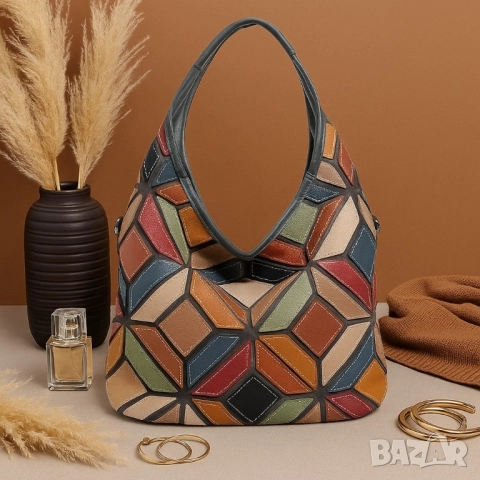 Дамска чанта с уникален пачуърк дизайн, снимка 3 - Чанти - 51883974