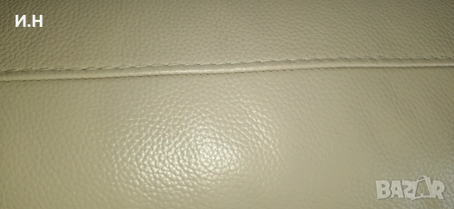 Заглавие: Луксозен италиански диван NATUZZI – Естествена дебела кожа (Като нов), снимка 10 - Дивани и мека мебел - 53898669