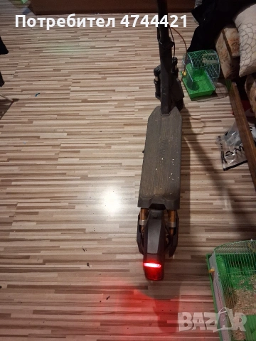 Продавам голяма Електрическа Тротинетка Navee , снимка 3 - Други спортове - 53574842