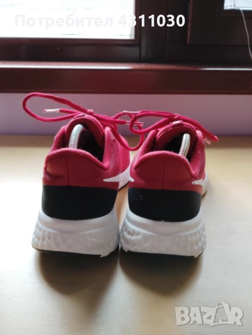 Маратонки Nike 40 номер , снимка 4 - Маратонки - 53807361