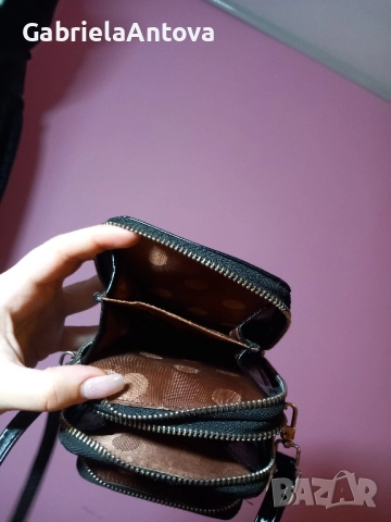 Малка дамска чанта, снимка 5 - Чанти - 51545497