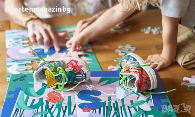 Детски маратонки Adidas ZX 8000 W SUPEREARTH I, снимка 13 - Детски маратонки - 50698926