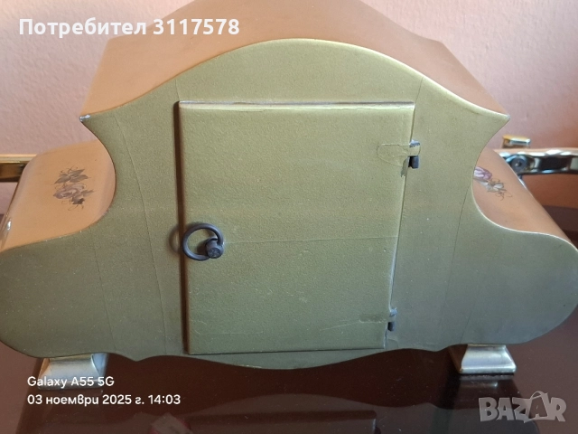 Schmid Порцеланов Настолен Gold Часовник, снимка 5 - Антикварни и старинни предмети - 52275849