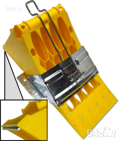 Клин за колела LOKHEN G46 с метална вложка и монтажна скоба