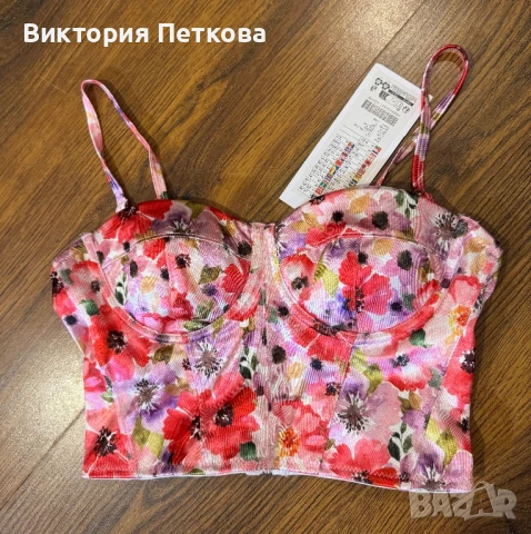 Розов топ с цветя - нов