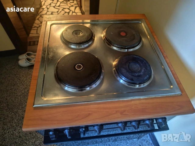 Немска електрическа печка за готвене Privileg с микровълнова, снимка 2 - Печки, фурни - 53233998