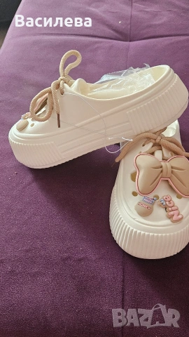 Кроксове/сабо. 