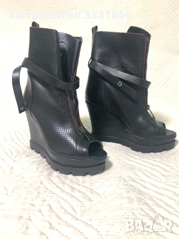 Екстравагантни дамски летни боти, снимка 2 - Дамски боти - 53458677