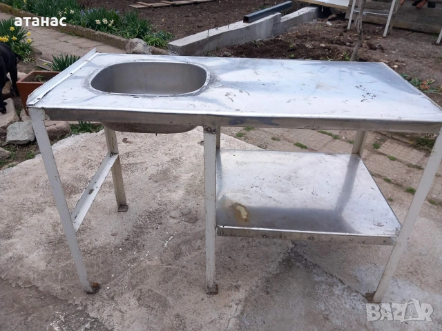 Две маси от неръждавейка, снимка 2 - Други стоки за дома - 54057459