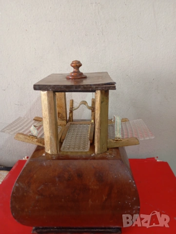 Винтидж дървена кутия за цигари, снимка 7 - Антикварни и старинни предмети - 54215482