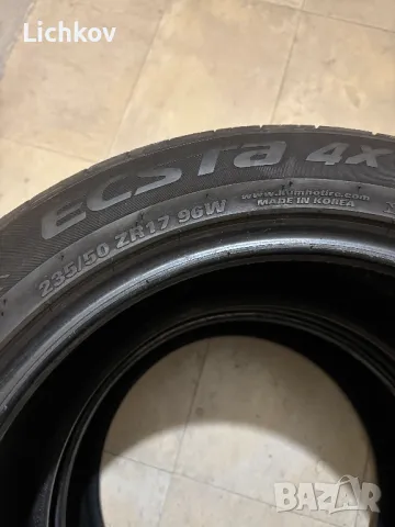 2 бр. Летни гуми Kumho 235/50/17 DOT 1221, снимка 4 - Гуми и джанти - 48089748