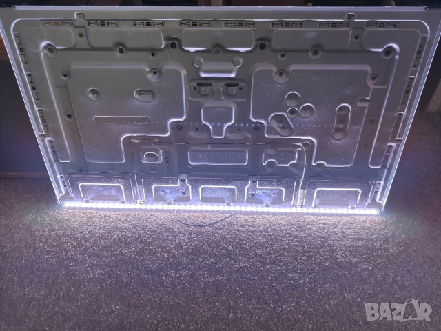 43" 4k LED TV Samsung цял или на части, снимка 10 - Телевизори - 51073207