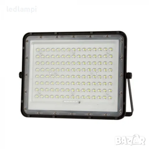 Соларен LED Прожектор 20W 1800Lm IP68, снимка 1 - Соларни лампи - 48632136