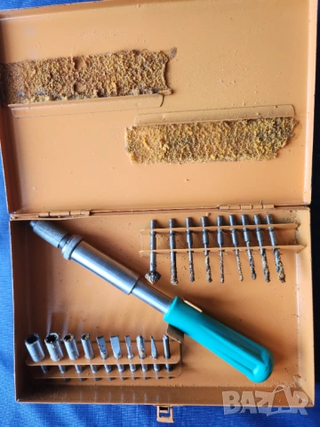 реверсивна отверка комплект накрайници-общо 20 пособия, нова/неползвана, СССР, 1980-те г., снимка 5 - Отвертки - 53926834